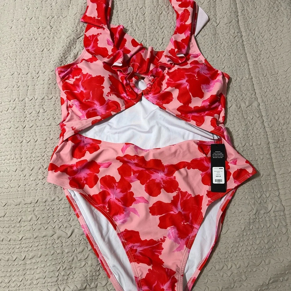 Floral Fashion Nova Swimsuit - Picture 1 of 2
